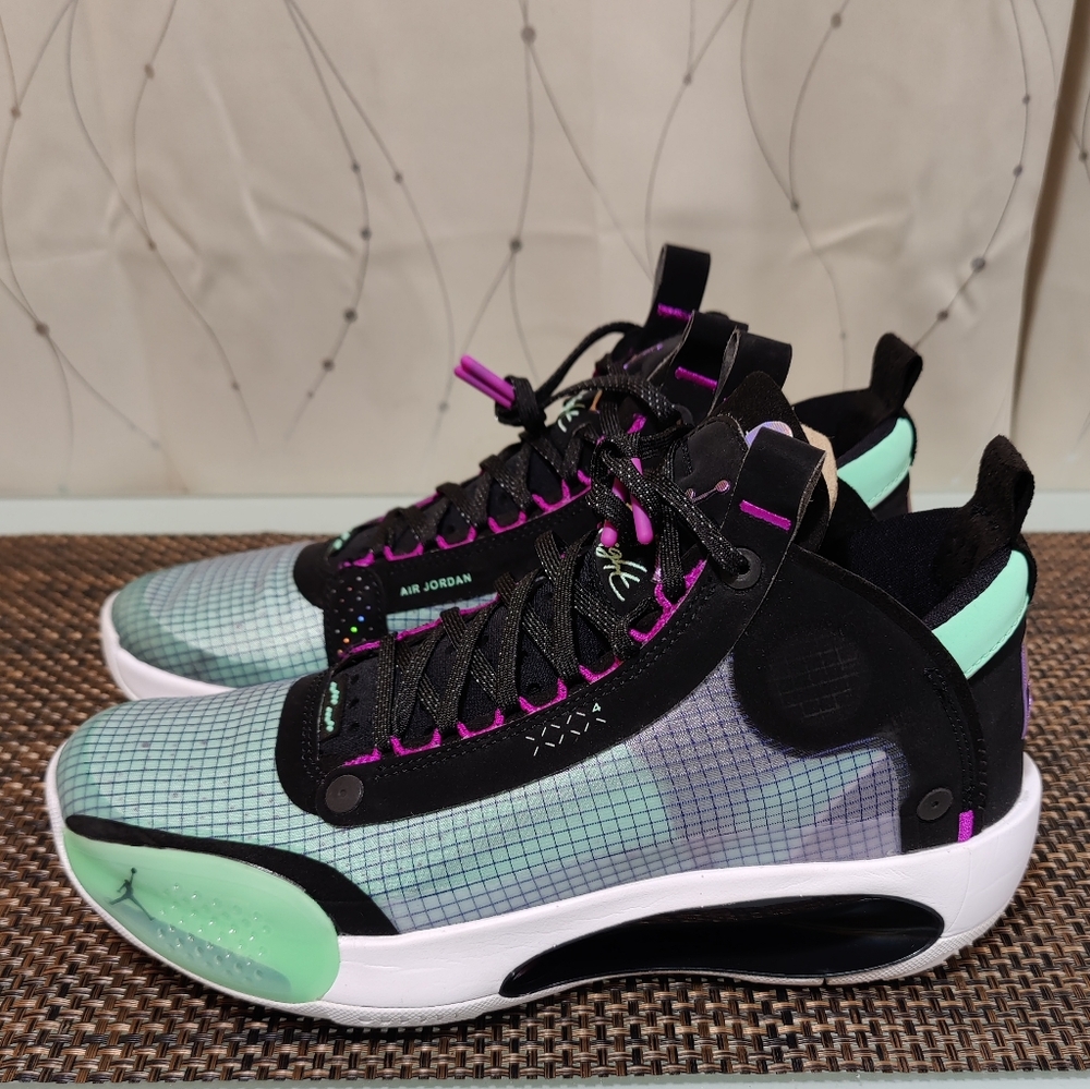 Jordan 34 " Blue Void"